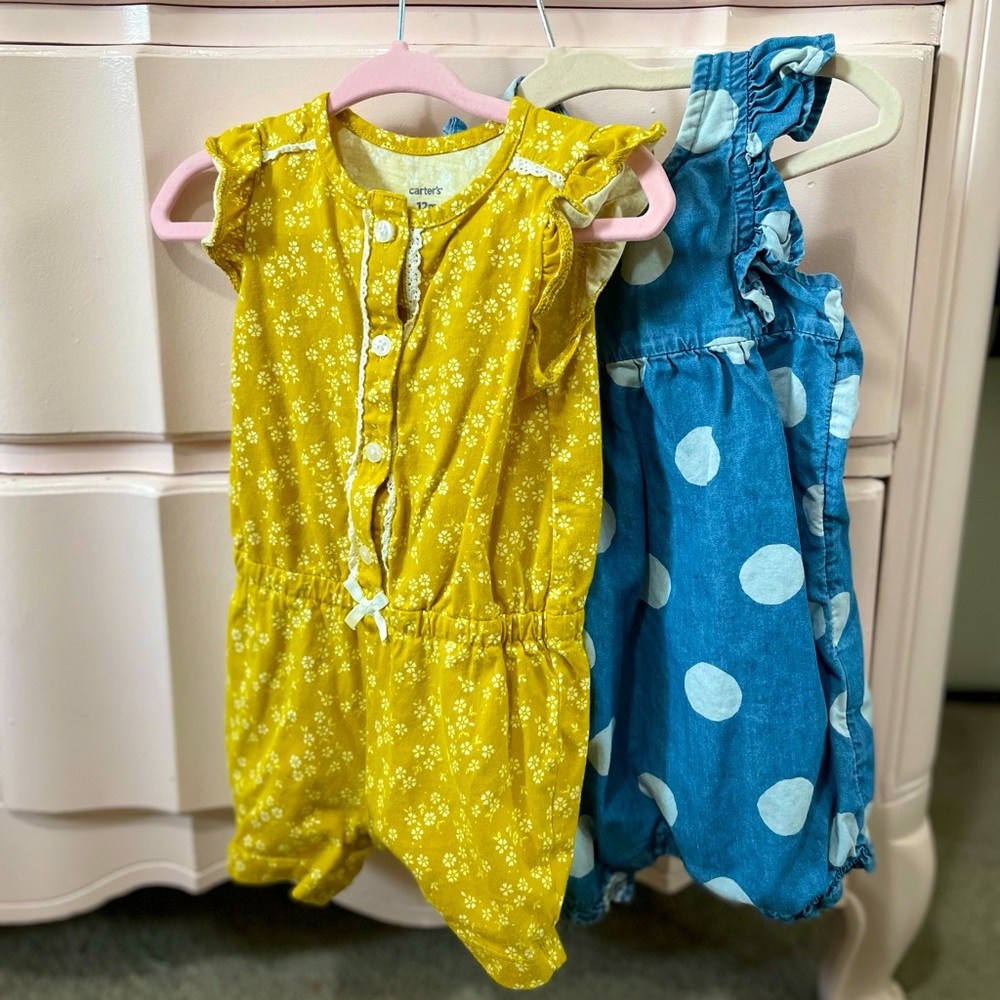 Carter’s baby girl rompers set of 2